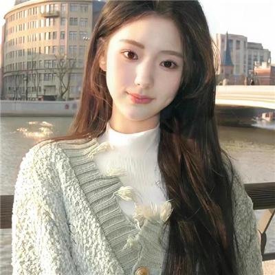 戛纳机密第一季